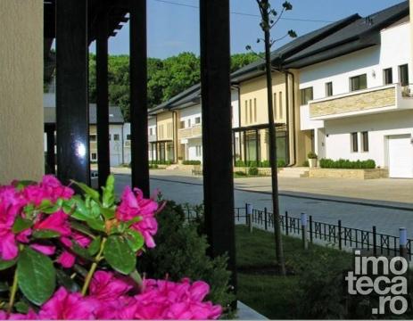 6 room Home/Villa for rent in Iancu Nicolae area